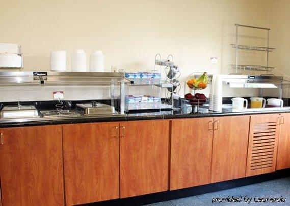 Comfort Suites Wixom Restoran gambar